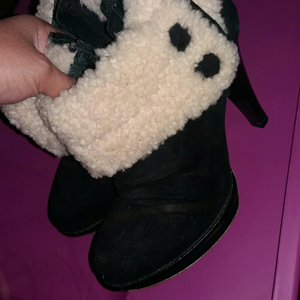Boots - Picture 3 of 3